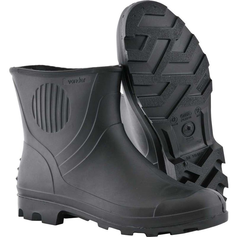 Bota de PVC preta, cano 3/4, com forro, 40